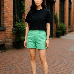 Women’s Vineyard Vines Light Green Shorts Size 28